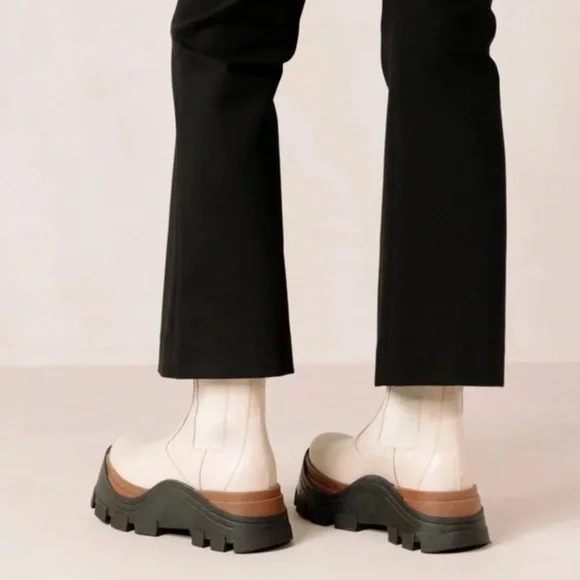 ALOHAS Cream Combat Boots - Picture 5 of 5